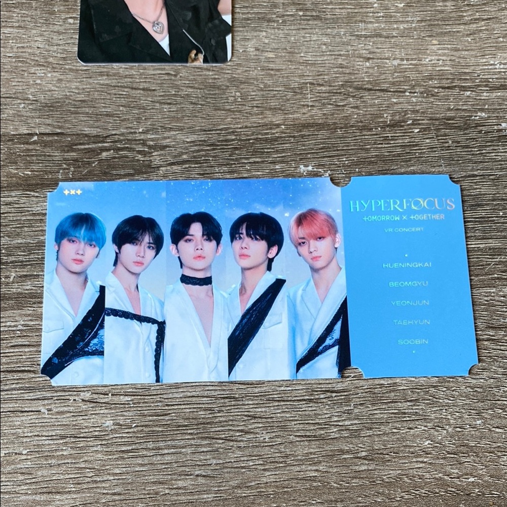 TXT Hyperfocus VR Concert Set K-POP - Picture 2 of 5